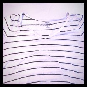 Black and white striped v neck T-shirt